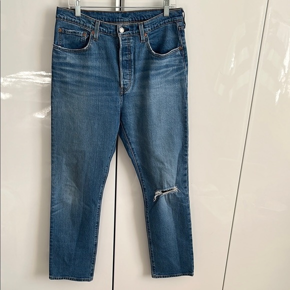 LEVIS 501 Women’s Straight Leg Denim Blue Jeans, Size W31 L30 - Picture 2 of 13